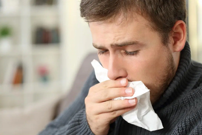 Hầu hết các thuốc điều trị bệnh thoái hóa khớp đều có thể gây ra cảm giác buồn nôn (Ảnh minh họa)