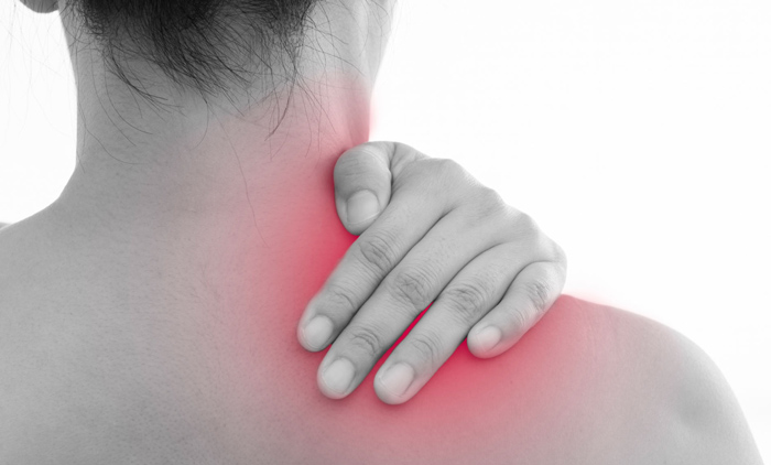 Cũng có nhiều nguyên nhân khác nhau gây đau gáy bên phải, nhiều trong số đó là giống với đau gáy bên trái (Ảnh minh họa)